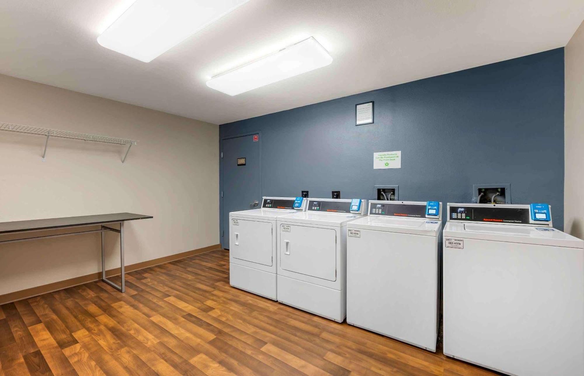 Extended Stay America Suites - Indianapolis - Airport - W Southern Ave Экстерьер фото