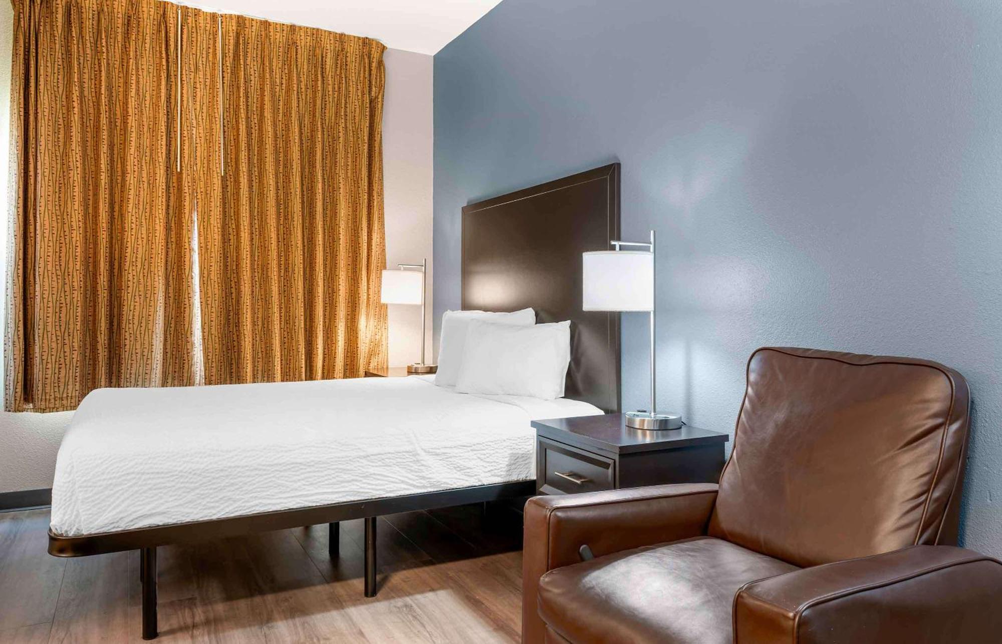Extended Stay America Suites - Indianapolis - Airport - W Southern Ave Экстерьер фото