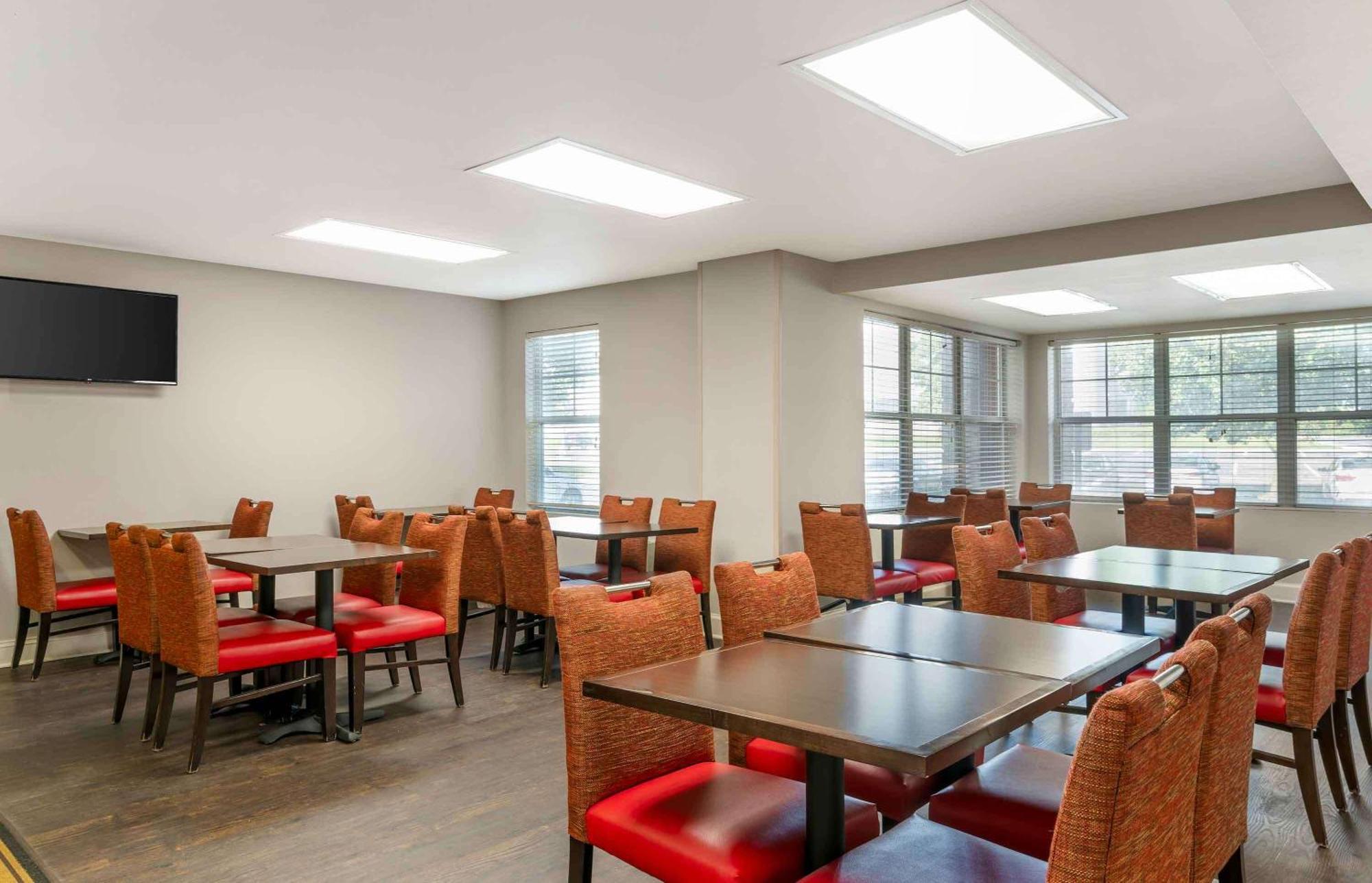 Extended Stay America Suites - Indianapolis - Airport - W Southern Ave Экстерьер фото