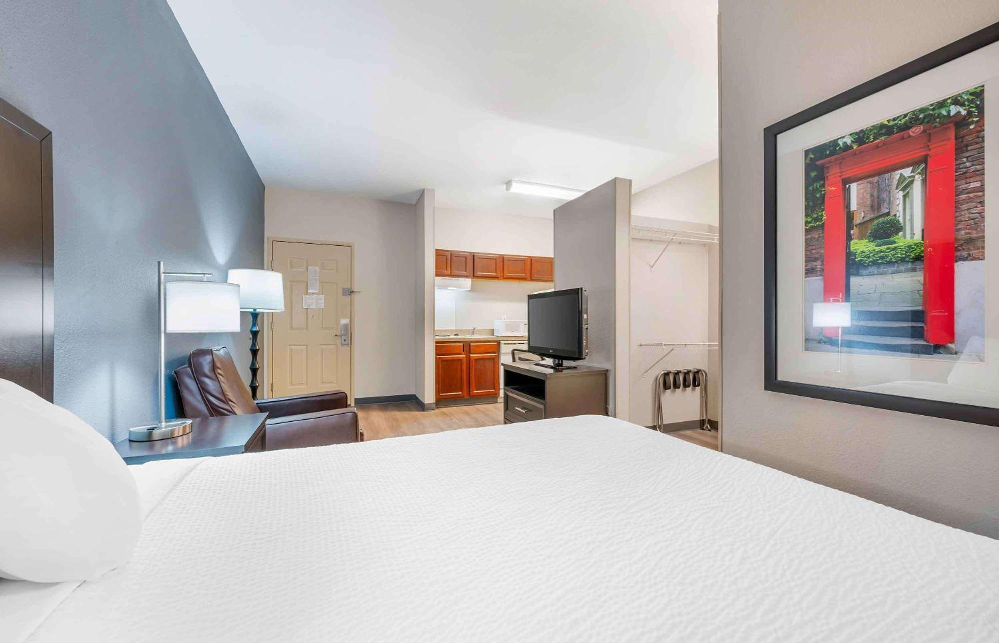 Extended Stay America Suites - Indianapolis - Airport - W Southern Ave Экстерьер фото