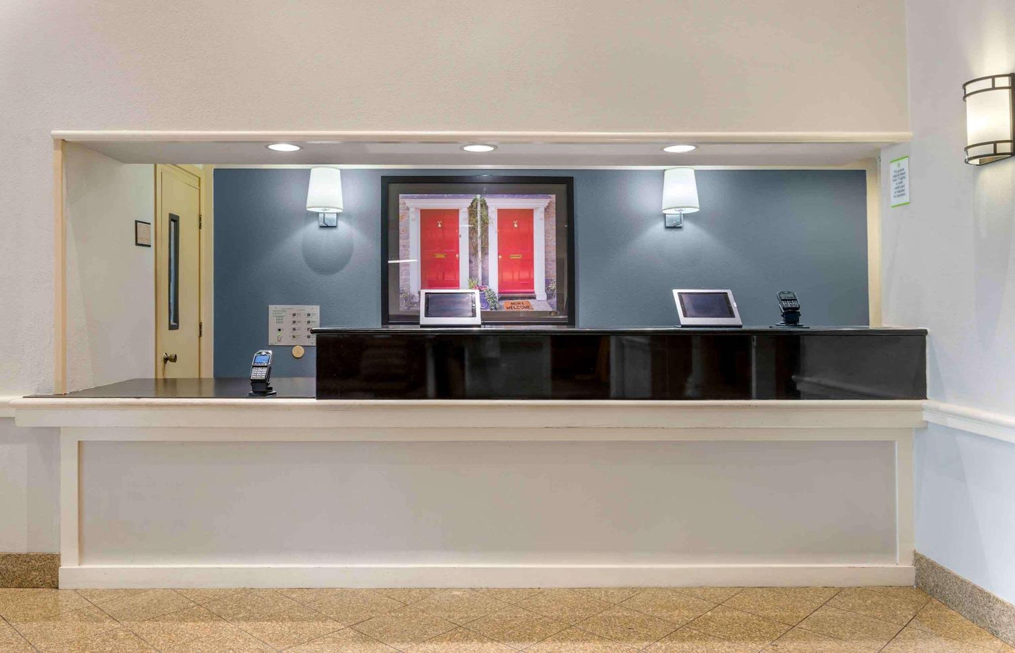 Extended Stay America Suites - Indianapolis - Airport - W Southern Ave Экстерьер фото